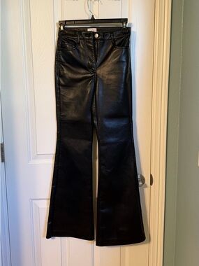 ARITZIA WILFRED The Melina
Kick Flare Pant Black 00